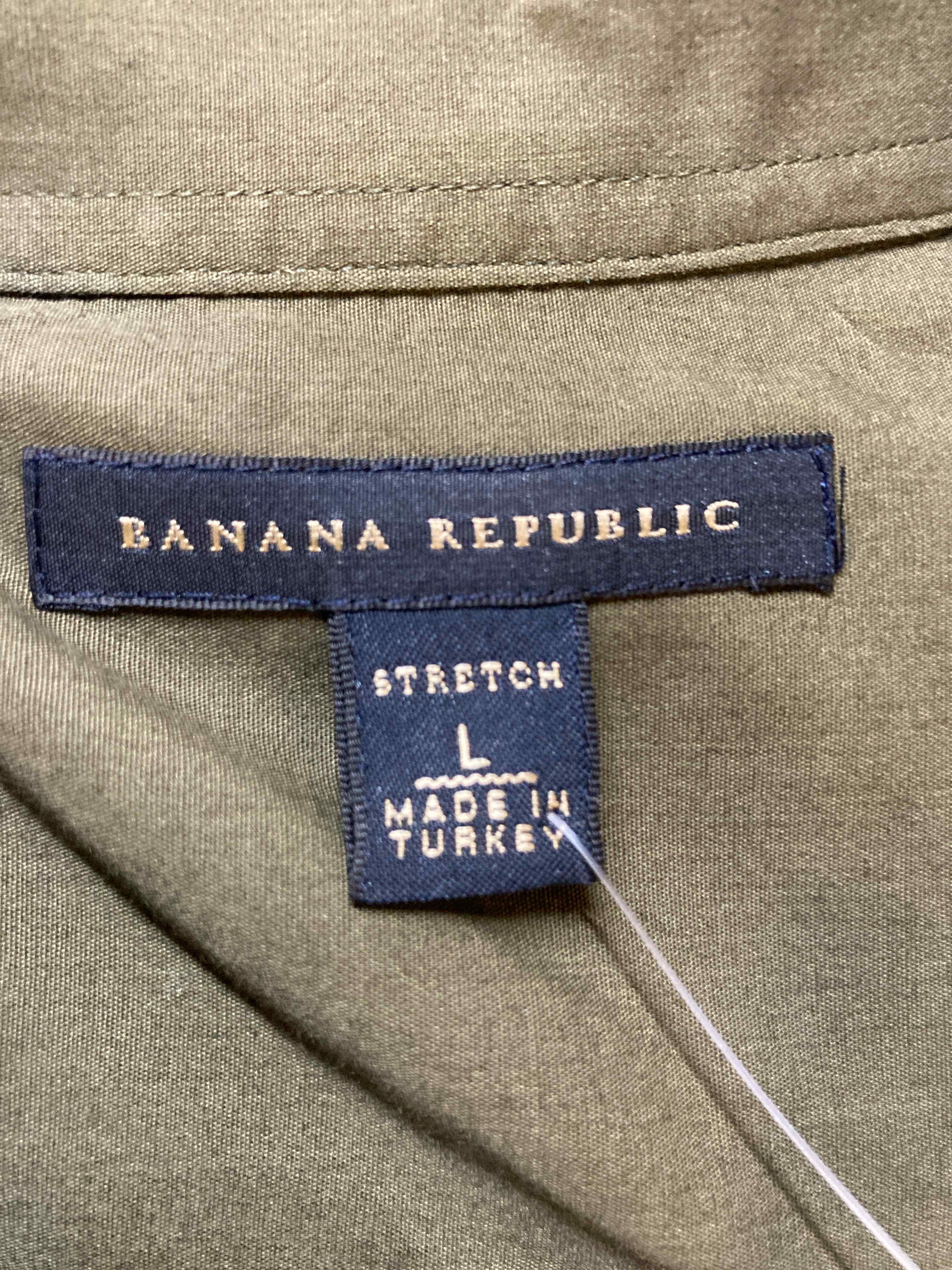 Banana Republic Green Cotton Blend button up shirt size large