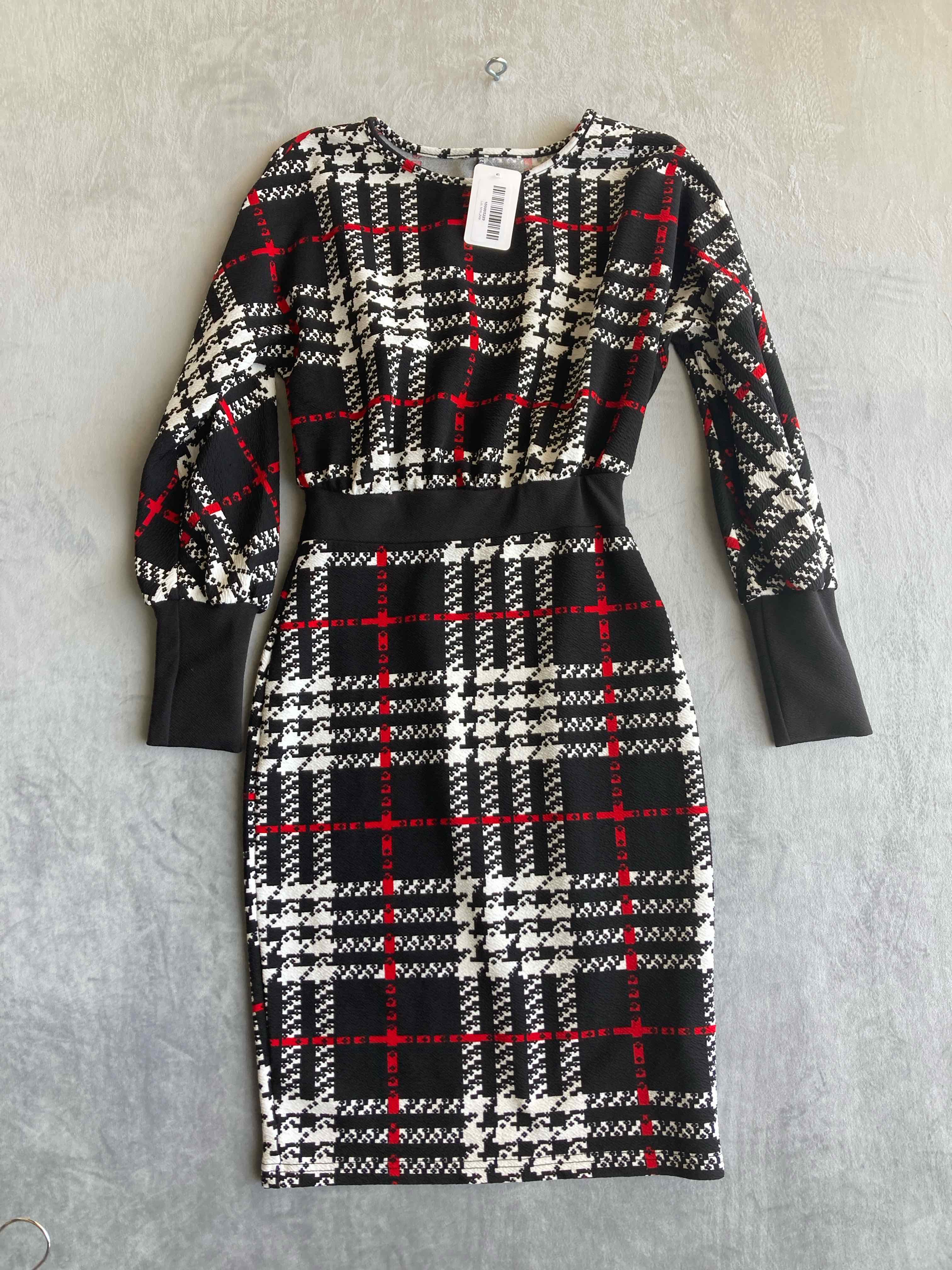 Black Red White Polyester Dress Medium